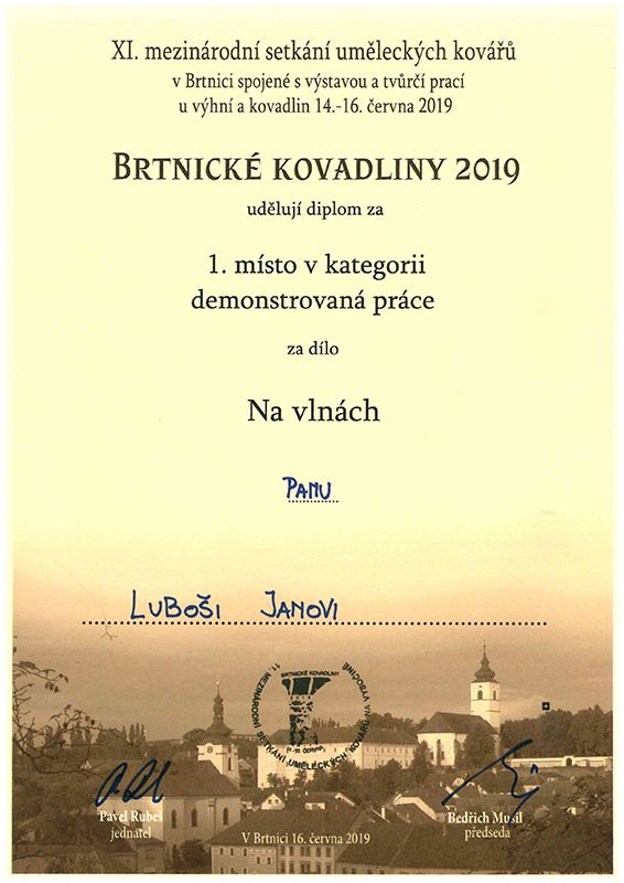 1. cena v kategorii Demonstrované práce za dílo "Na vlnách"